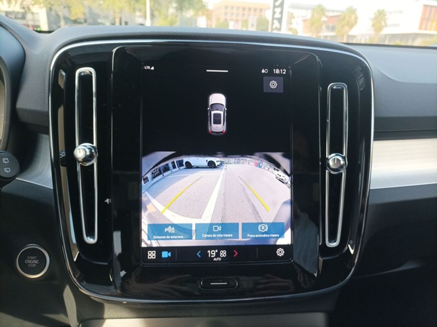 Volvo XC40 B3 G Core Auto 120 kW (163 CV)
