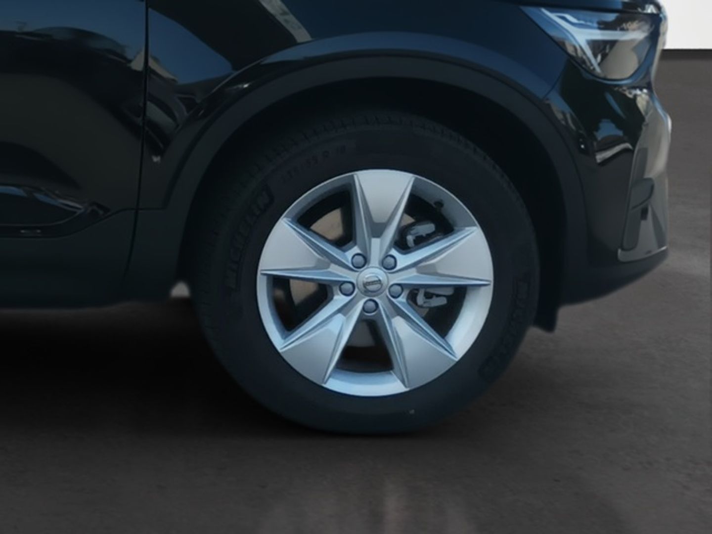 Volvo XC40 B3 G Core Auto 120 kW (163 CV)