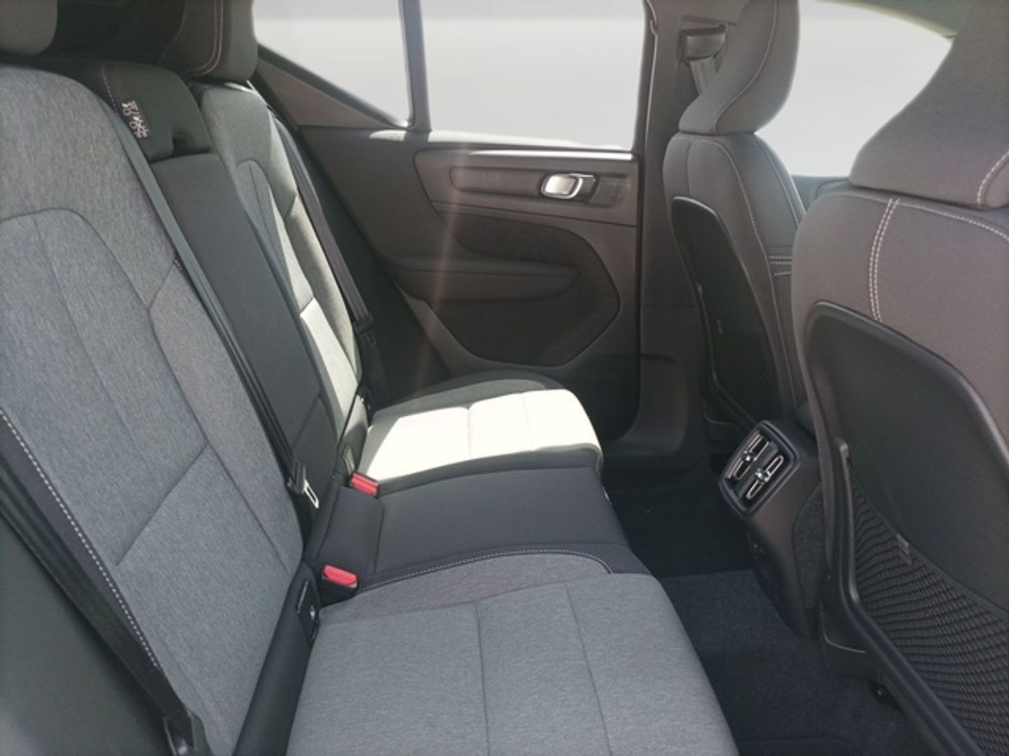 Volvo XC40 B3 G Plus Dark Auto 120 kW (163 CV)