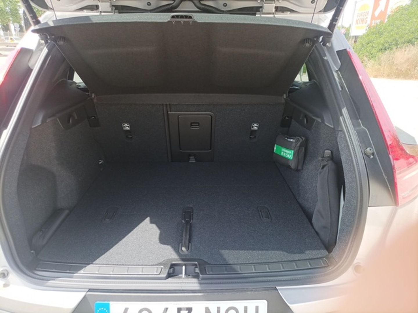 Volvo XC40 B3 G Plus Dark Auto 120 kW (163 CV)