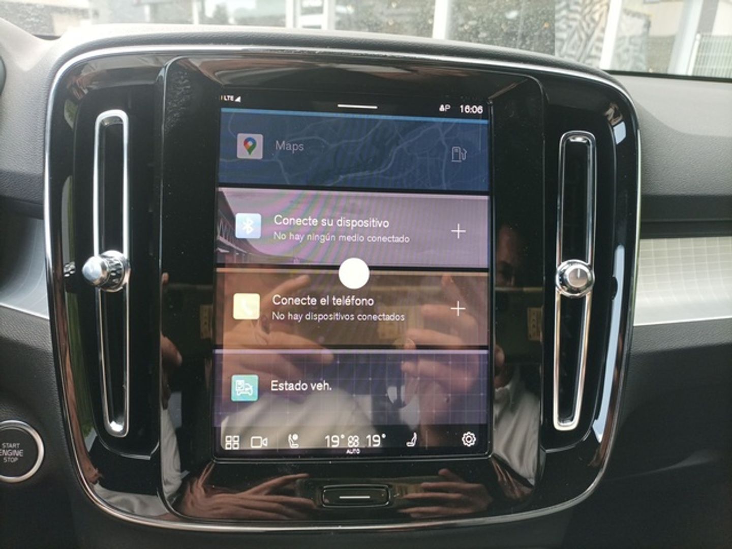 Volvo XC40 B3 G Plus Dark Auto 120 kW (163 CV)