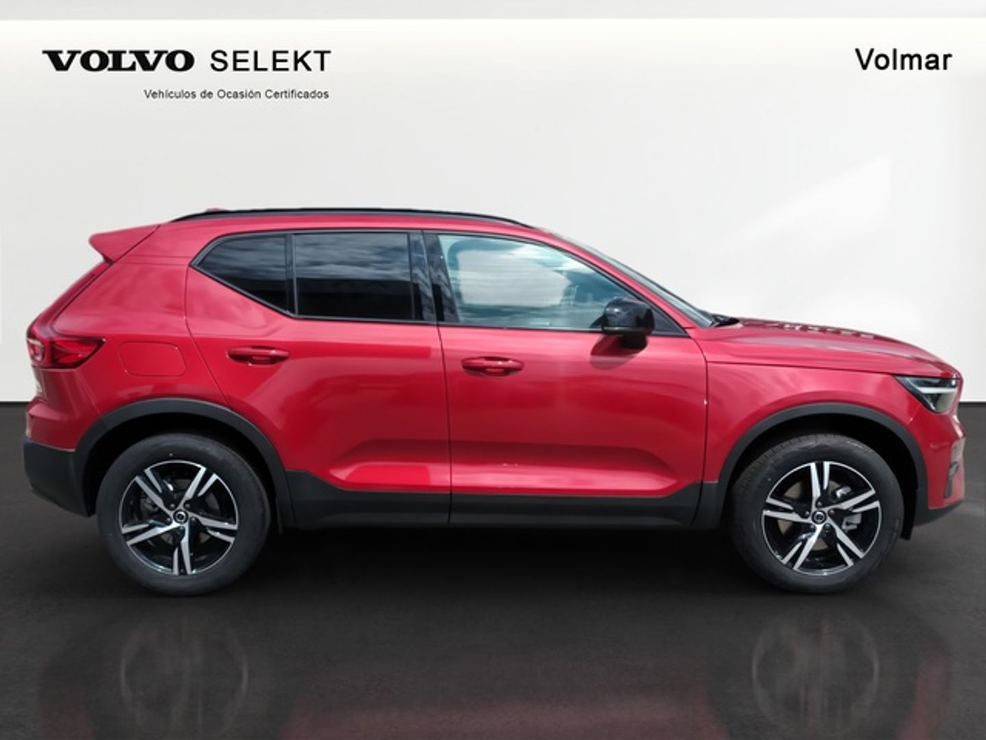 Volvo XC40 B3 G Plus Dark Auto 120 kW (163 CV)