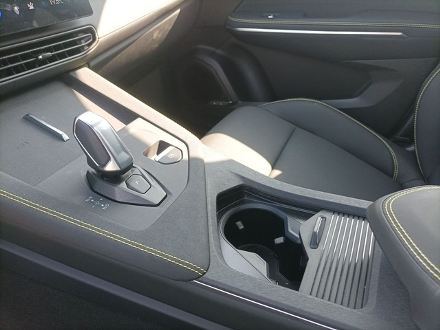 Lynk & Co 01 1.5 PHEV More 203 kW (276 CV)