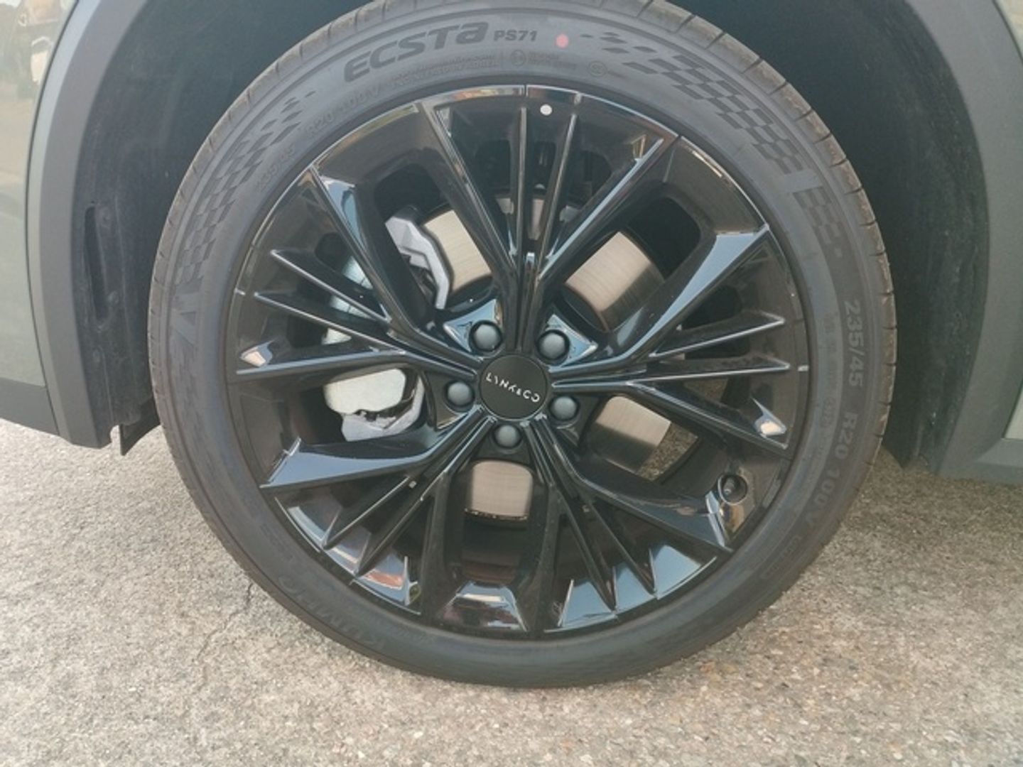 Lynk & Co 01 1.5 PHEV More 203 kW (276 CV)