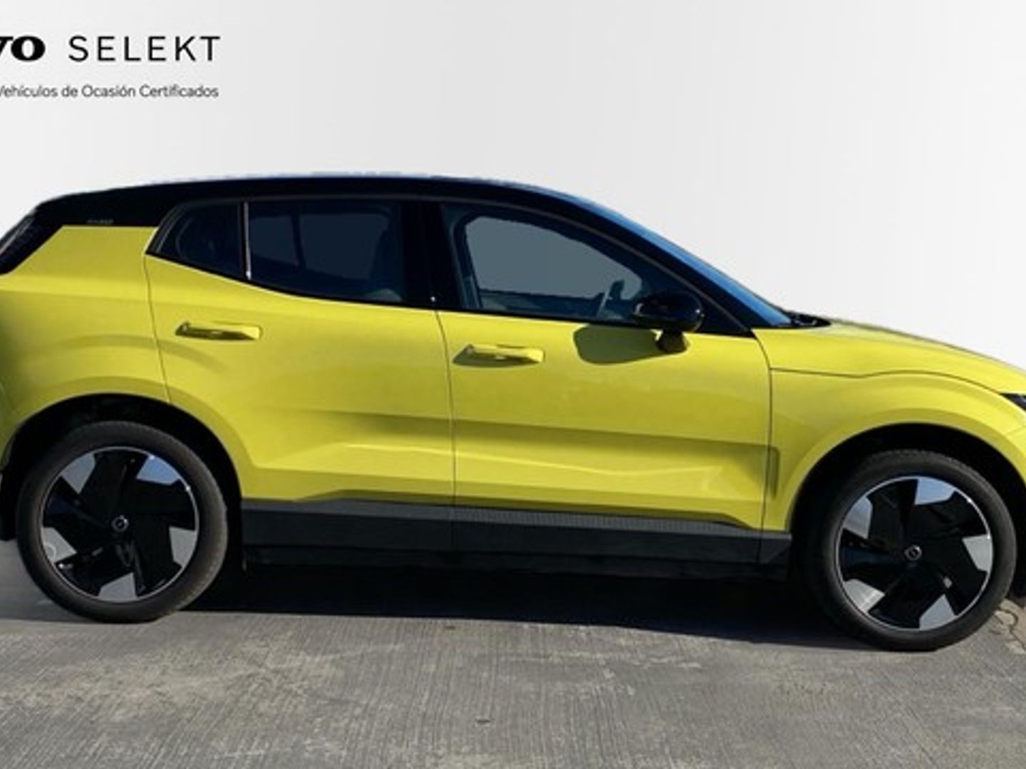Volvo EX30 Single Motor Extended Range Plus Auto 200 kW (272 CV)