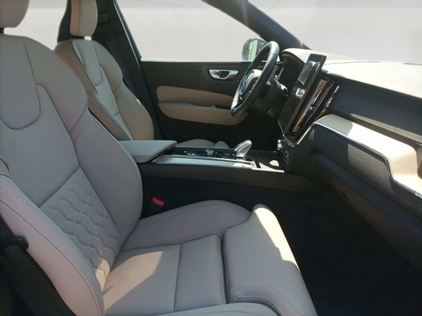 Volvo XC60 B5 G Ultra Dark AWD Auto 184 kW (250 CV)