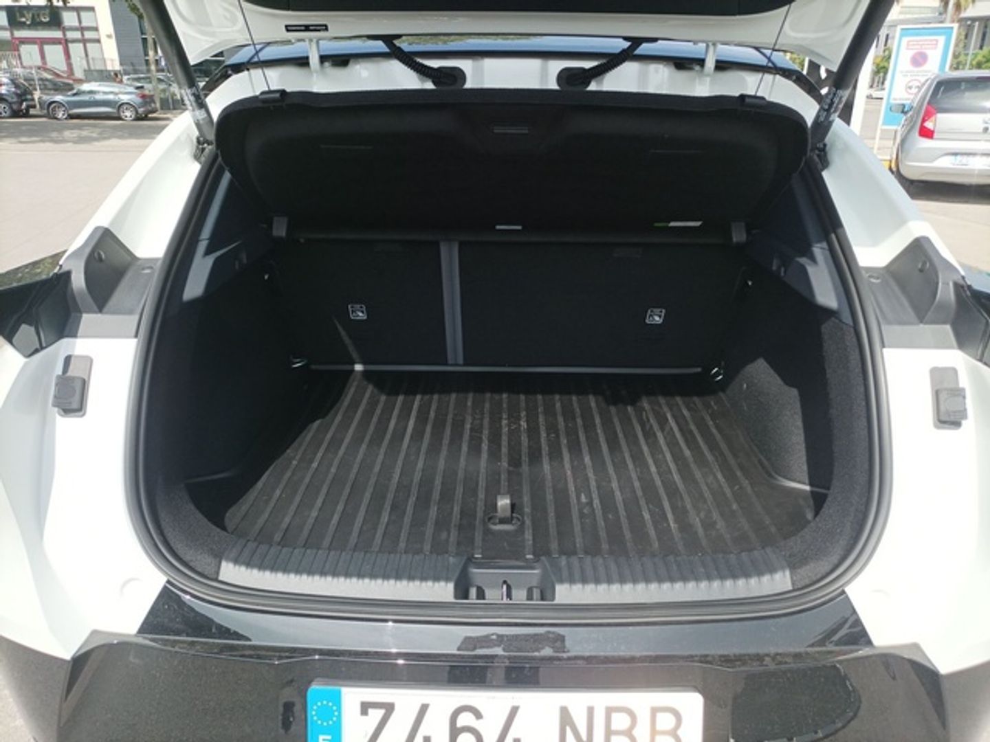 Lynk & Co 02 BEV 66kWh More 200 kW (272 CV)