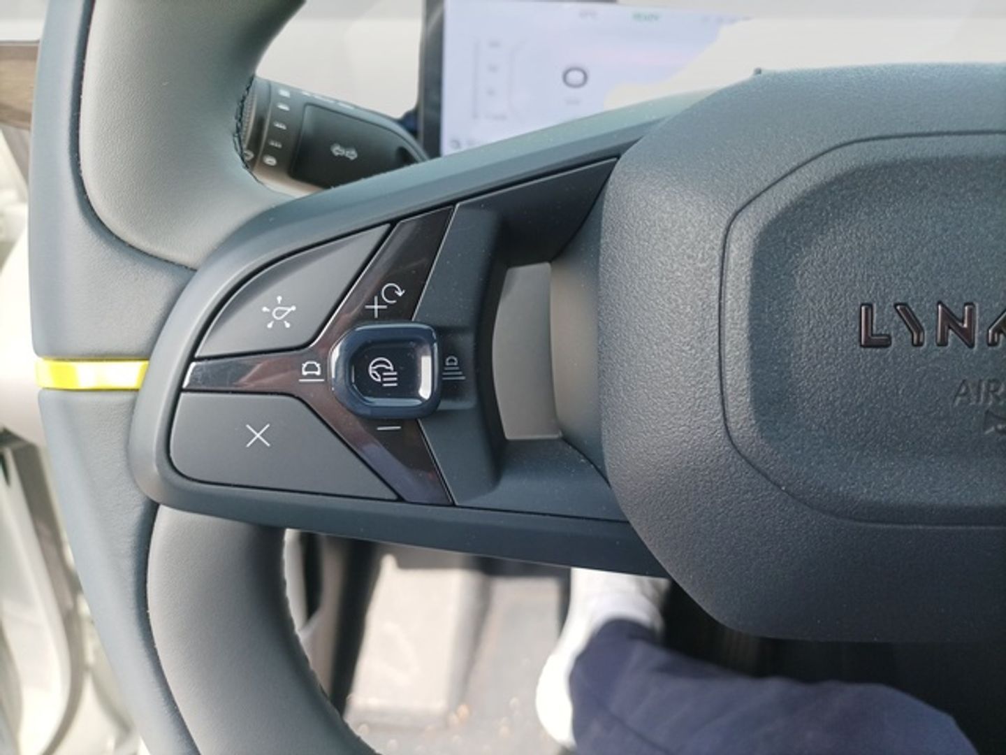 Lynk & Co 02 BEV 66kWh More 200 kW (272 CV)