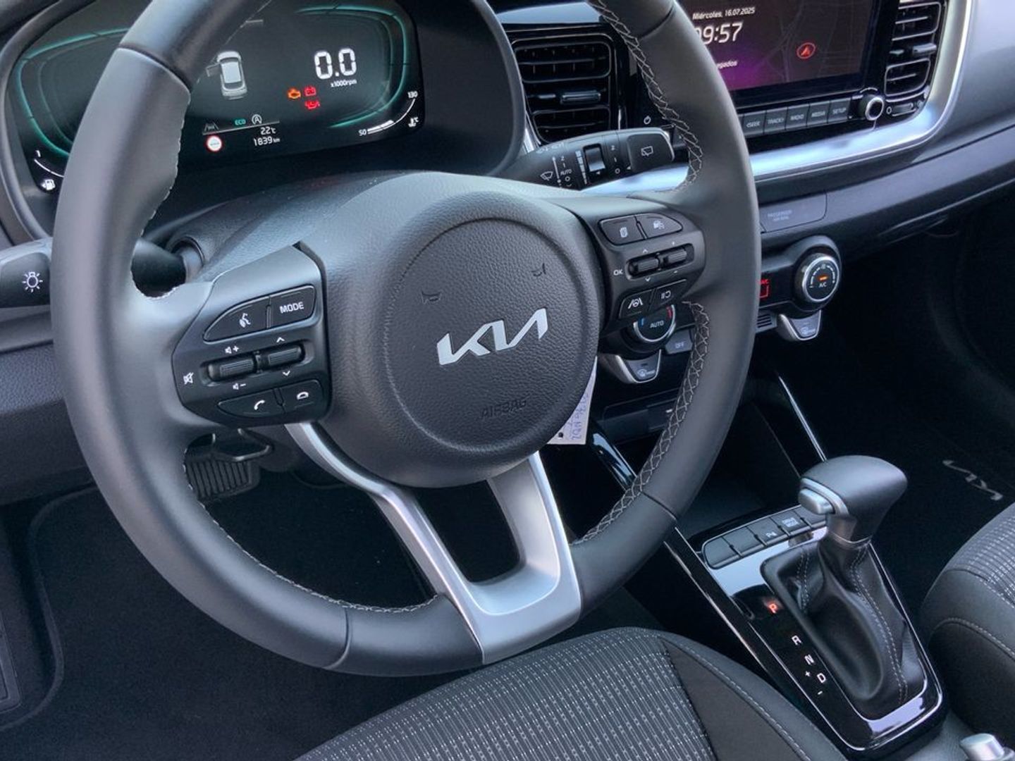 Kia Stonic 1.0 T-GDi MHEV Drive DCT 74 kW (101 CV)