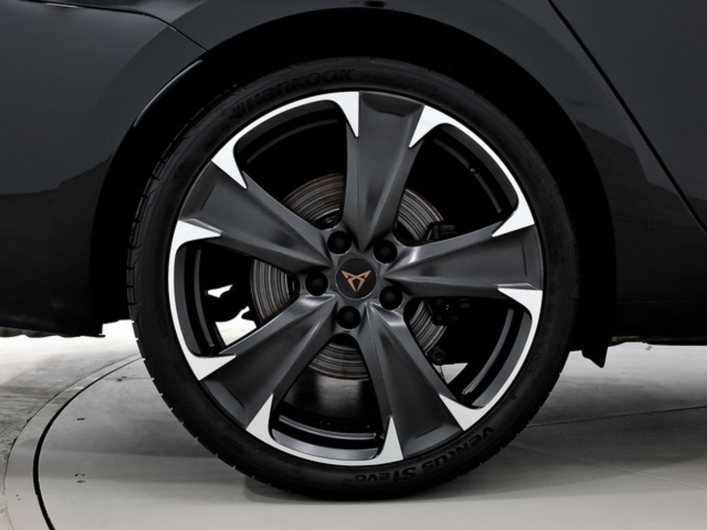 CUPRA Leon Sportstourer 2.0 TSI VZ 4Drive DSG 228 kW (310 CV)