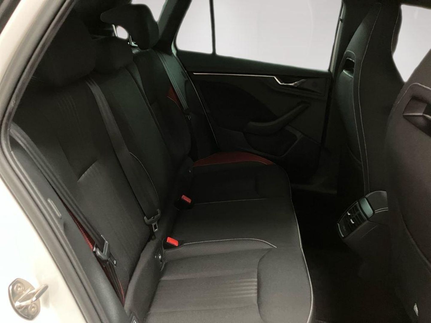 Skoda Kamiq 1.0 TSI Montecarlo DSG 81 kW (110 CV)