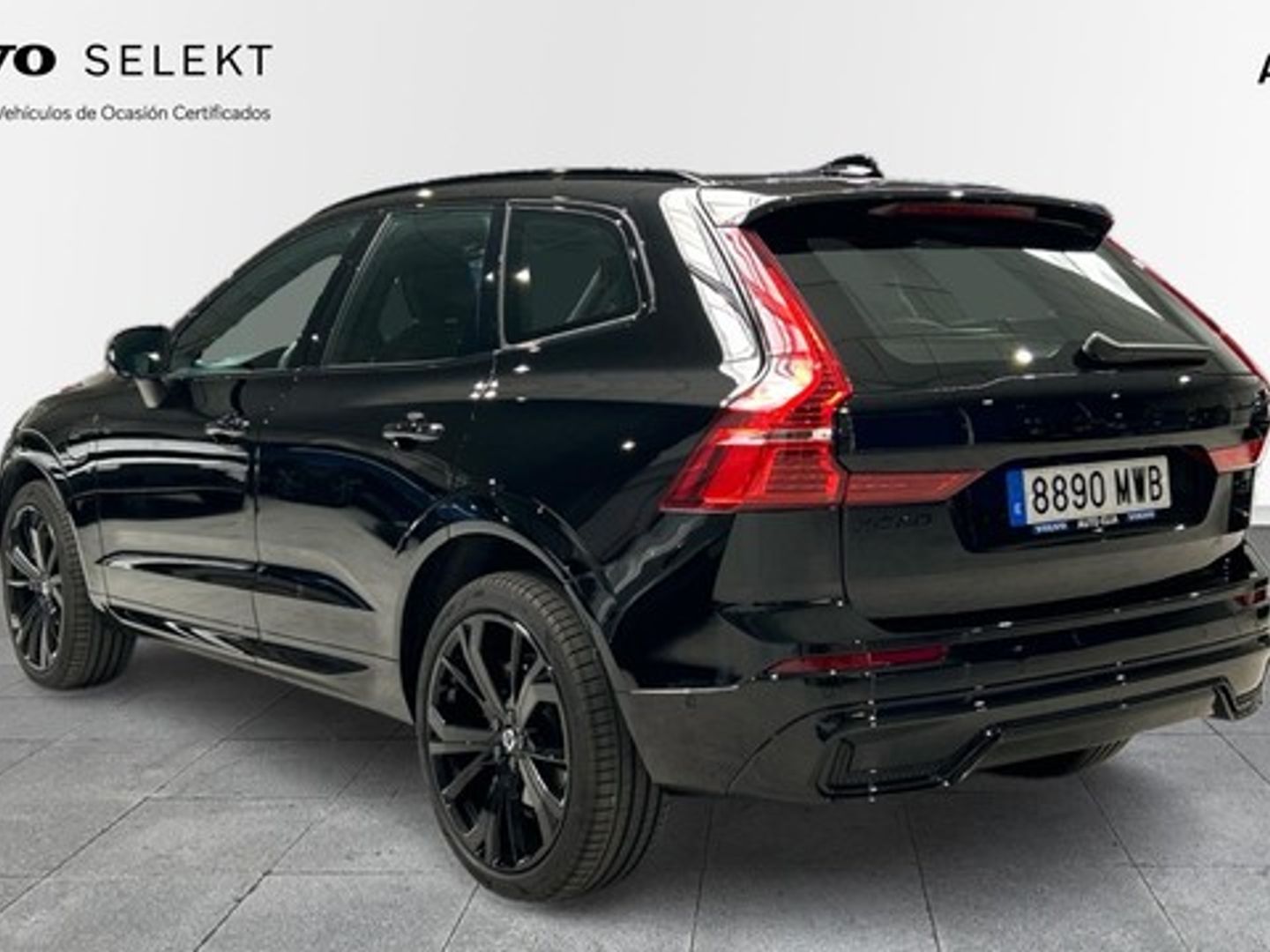 Volvo XC60 T6 Recharge Plus Black Edition AWD AT 257 kW (350 CV)