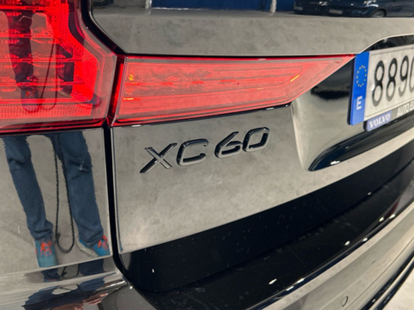 Volvo XC60 T6 Recharge Plus Black Edition AWD AT 257 kW (350 CV)