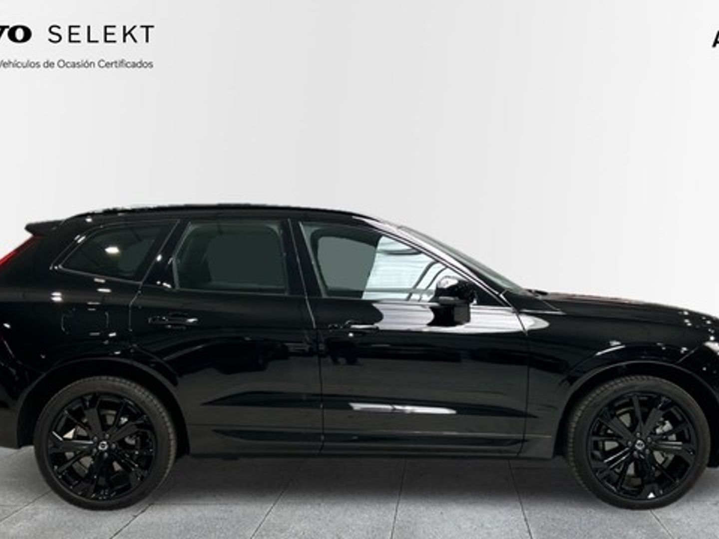 Volvo XC60 T6 Recharge Plus Black Edition AWD AT 257 kW (350 CV)