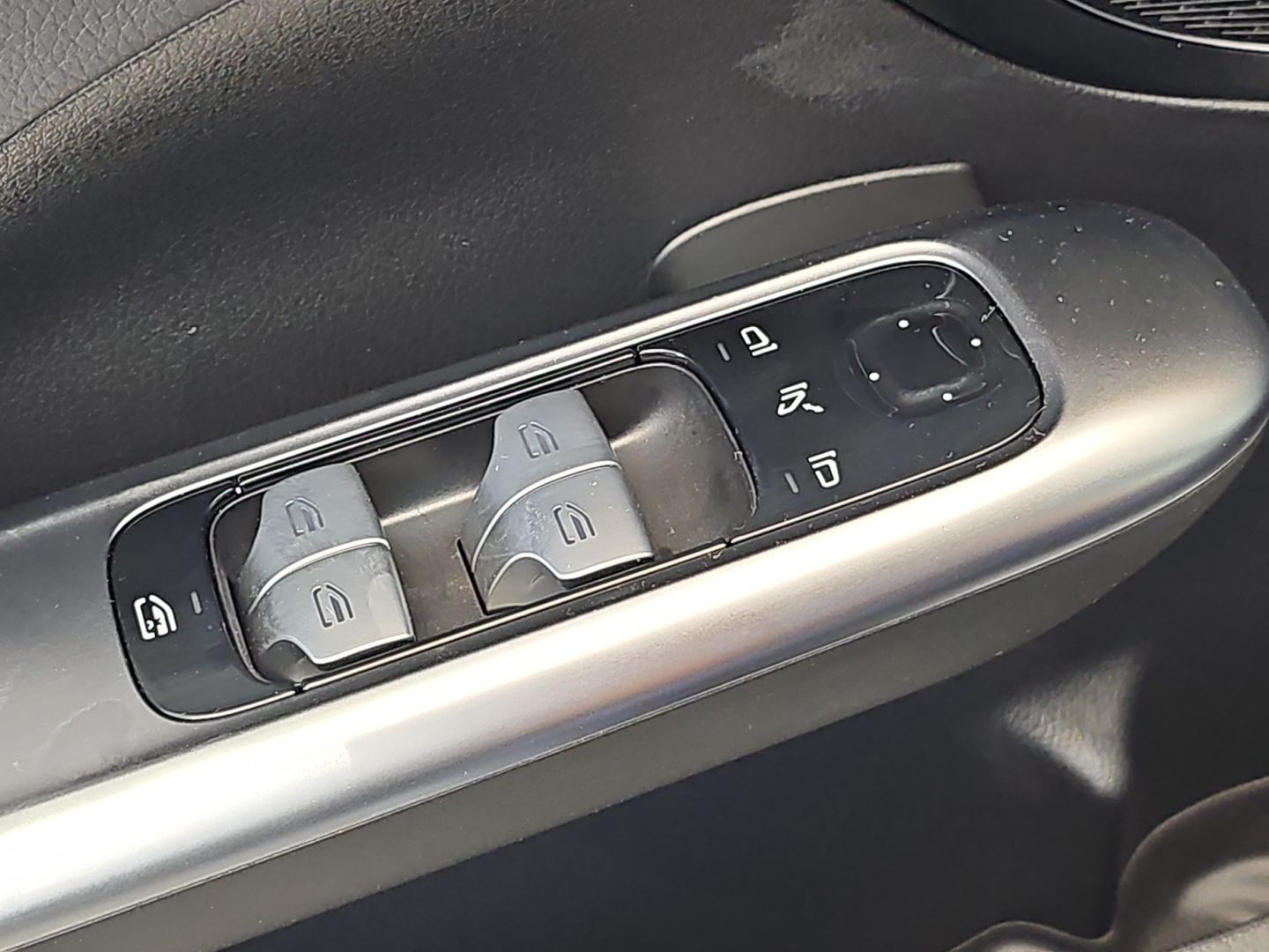 Mercedes-Benz Clase C 300 de 230 kW (313 CV)