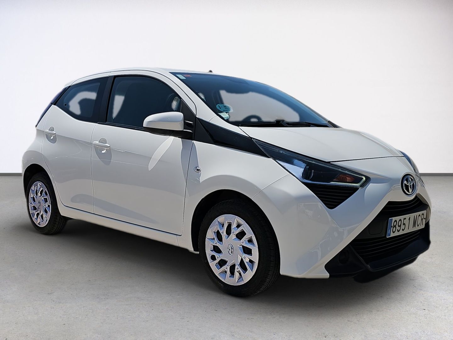 Toyota Aygo 1.0 70 x-play 53 kW (72 CV)