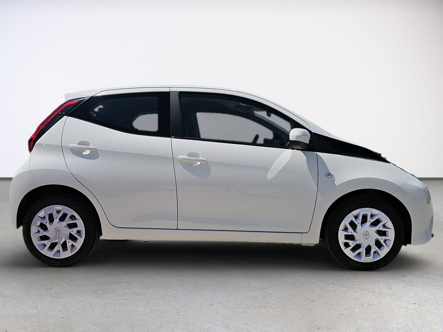 Toyota Aygo 1.0 70 x-play 53 kW (72 CV)