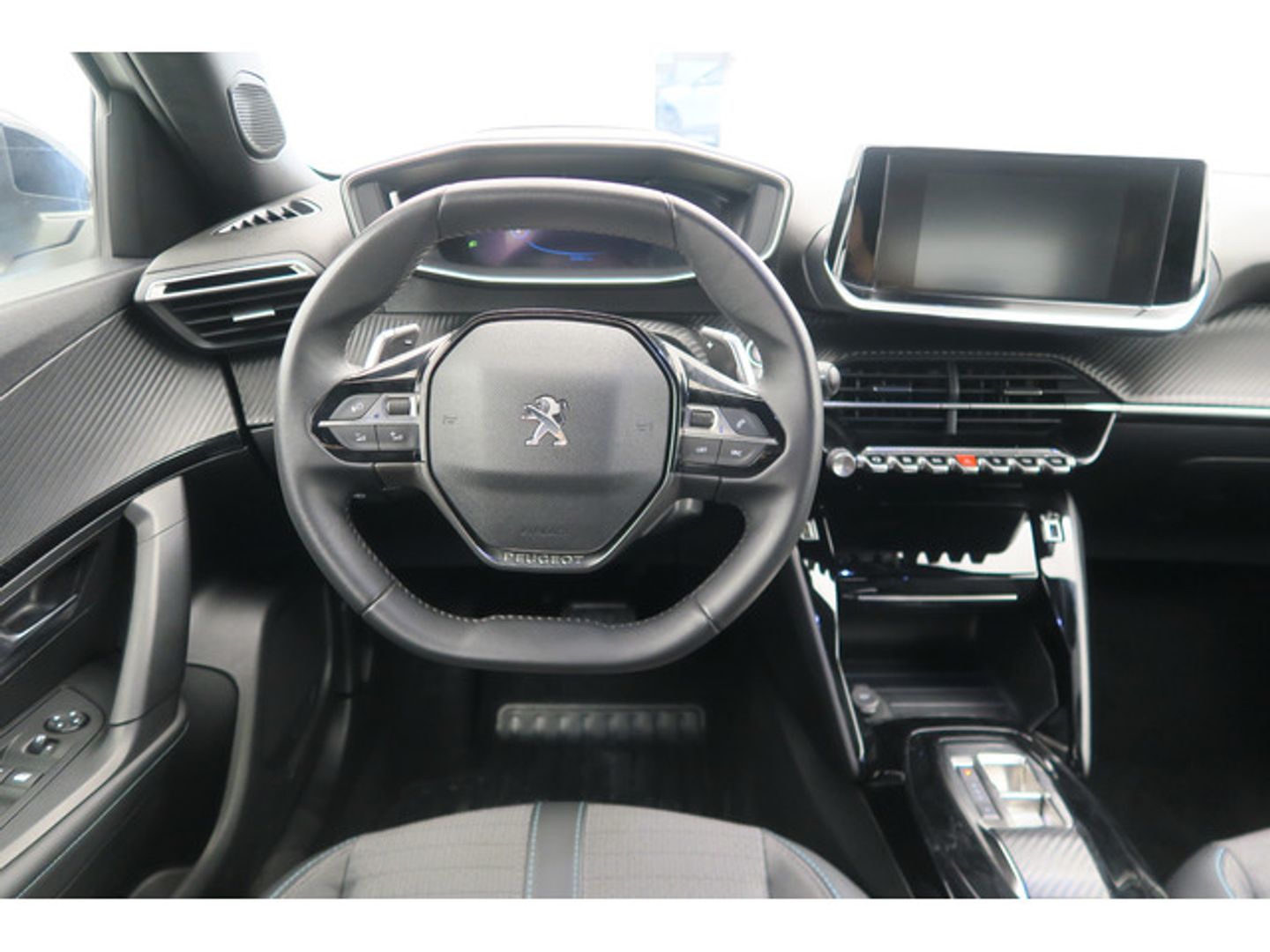 Peugeot 2008 BlueHDi 130 S&S Allure Pack EAT8 96 kW (130 CV)