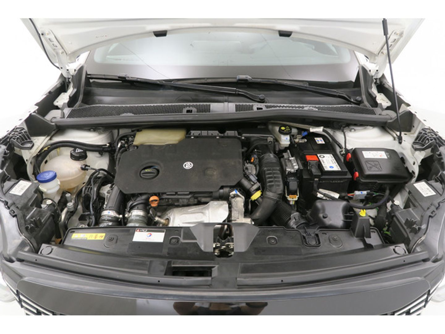 Peugeot 2008 BlueHDi 130 S&S Allure Pack EAT8 96 kW (130 CV)