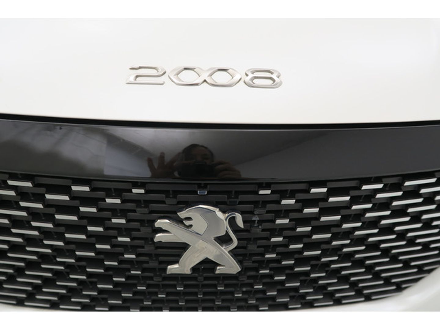 Peugeot 2008 BlueHDi 130 S&S Allure Pack EAT8 96 kW (130 CV)