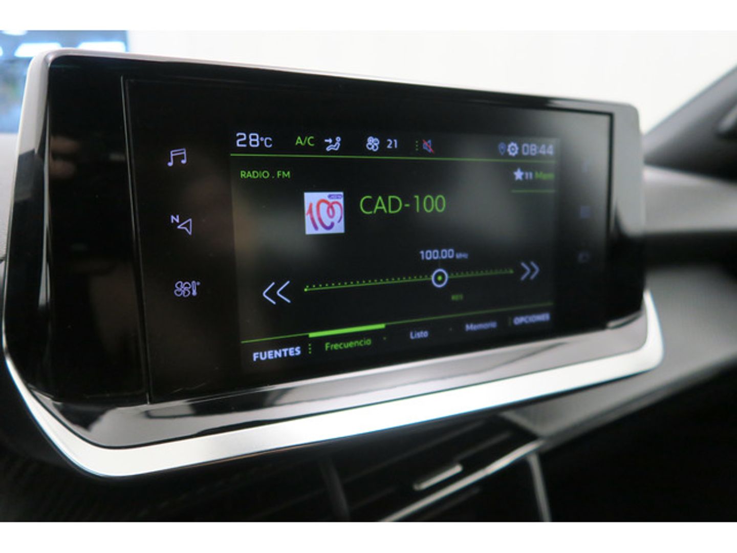 Peugeot 2008 BlueHDi 130 S&S Allure Pack EAT8 96 kW (130 CV)