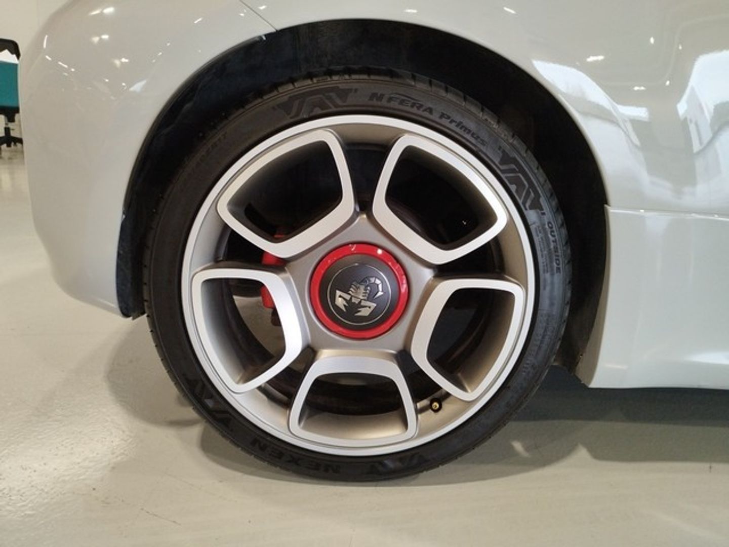 Abarth 500 1.4 16v T-Jet 595 121 kW (165 CV)