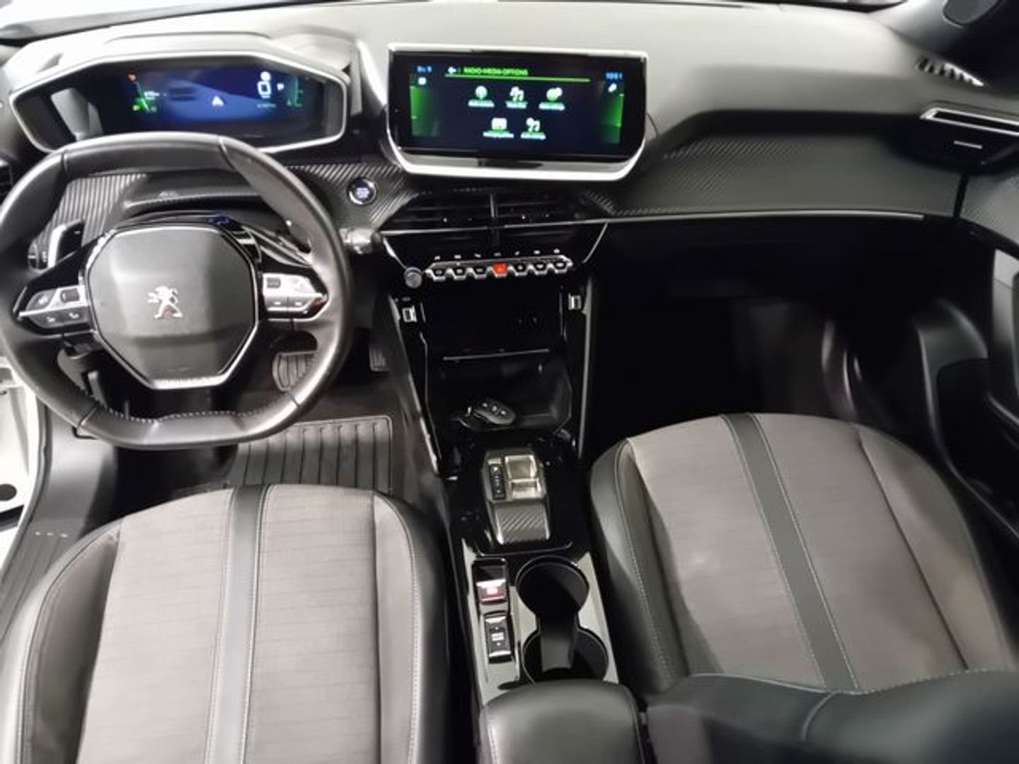 Peugeot 2008 BlueHDi 130 S&S Allure Pack EAT8 96 kW (130 CV)