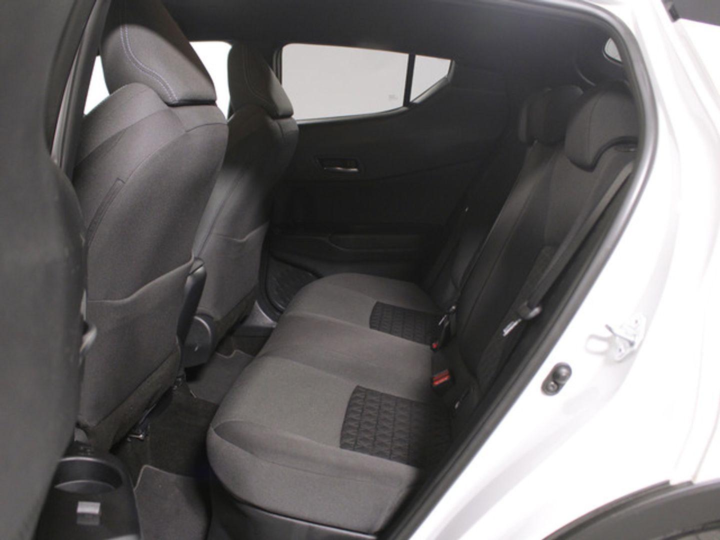 Toyota C-HR 180H Advance 135 kW (184 CV)