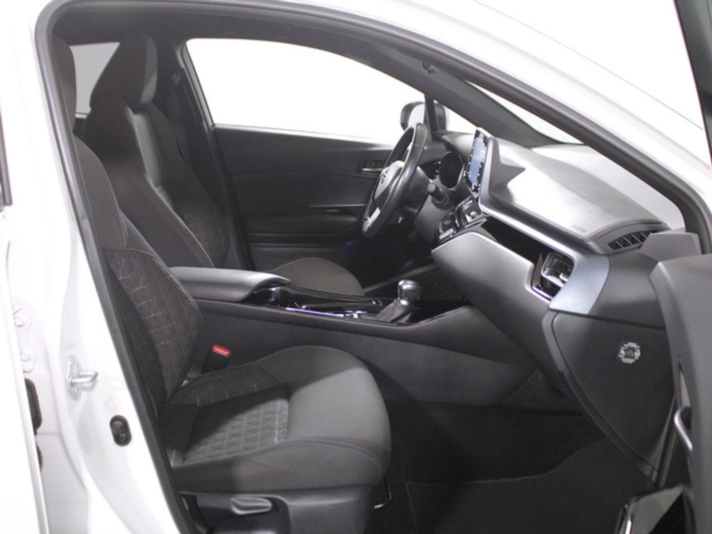 Toyota C-HR 180H Advance 135 kW (184 CV)