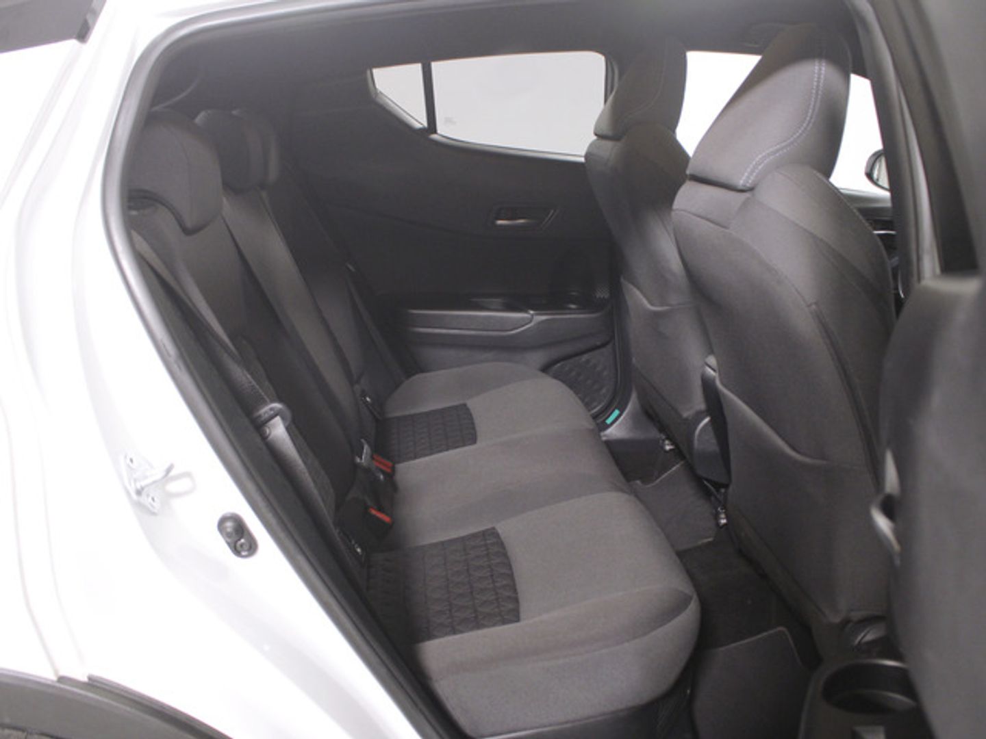 Toyota C-HR 180H Advance 135 kW (184 CV)