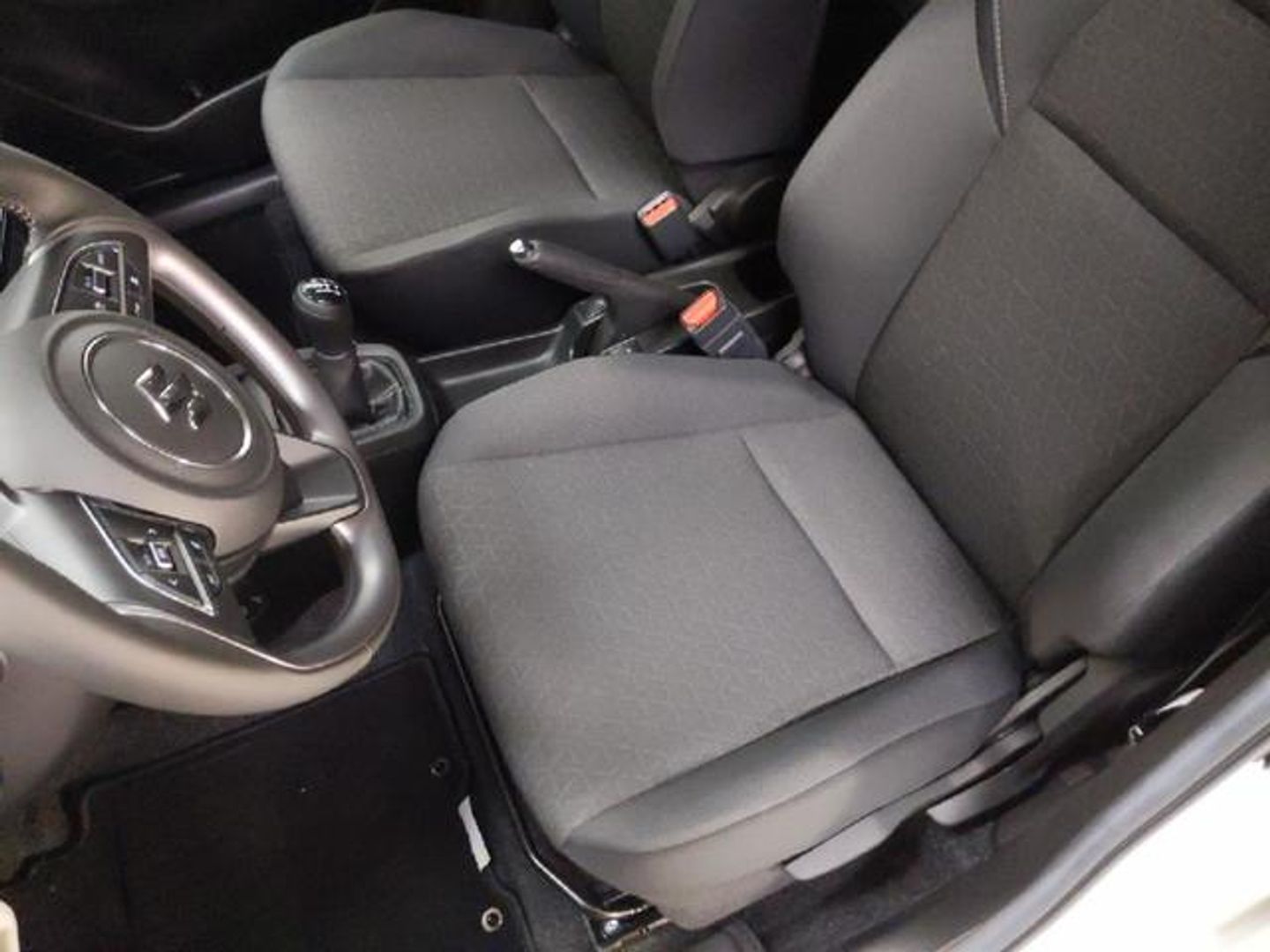 Suzuki Swift 1.2 Mild Hybrid S2 61 kW (83 CV)