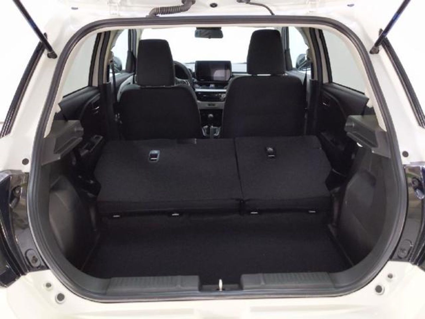 Suzuki Swift 1.2 Mild Hybrid S2 61 kW (83 CV)