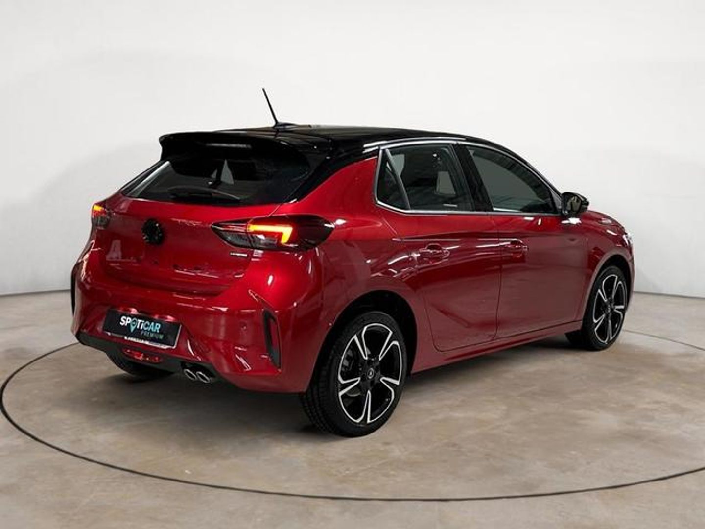 Opel Corsa 1.2T XHT Hybrid 100kW GS eDCT 100 kW (136 CV)