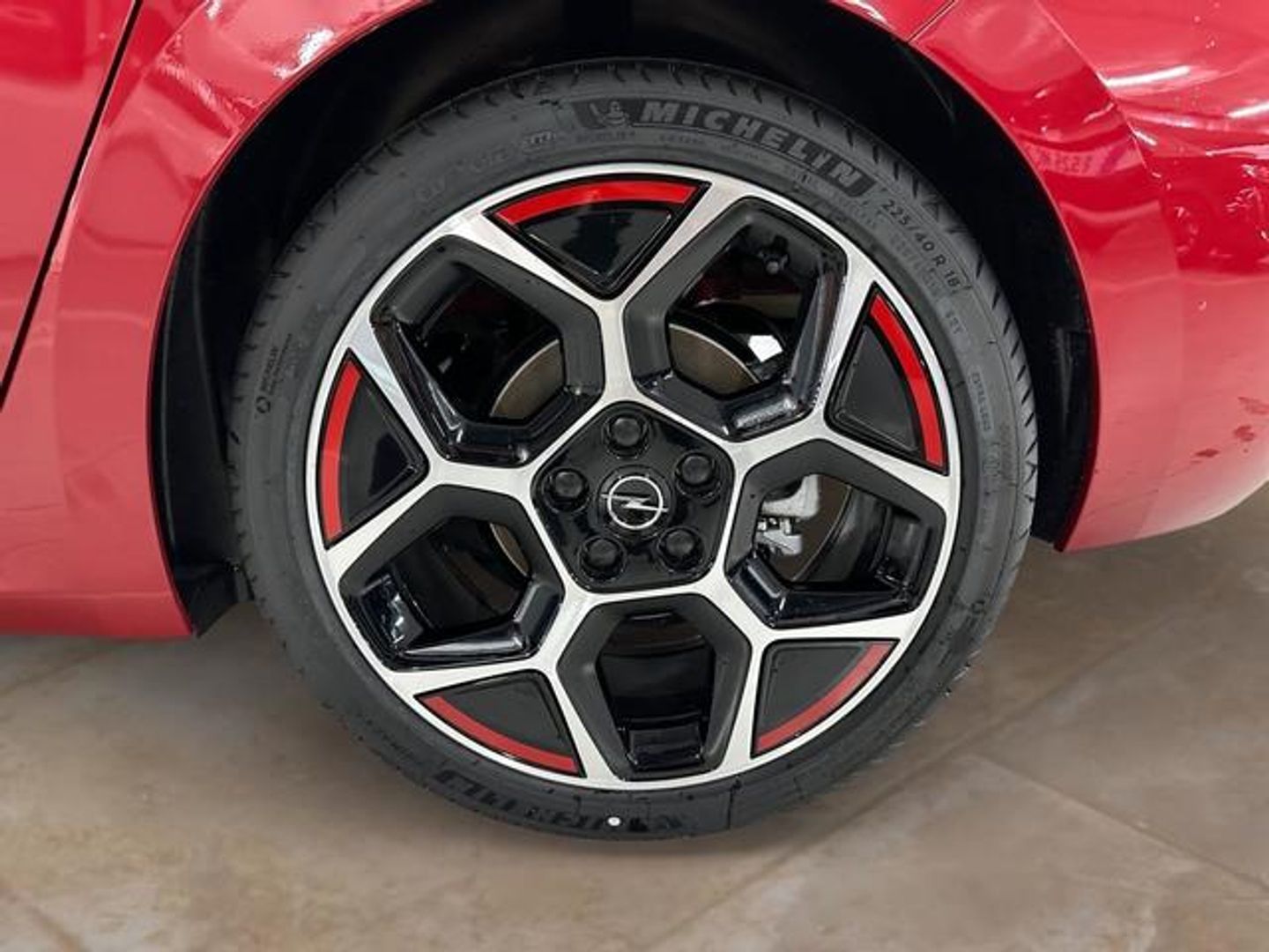 Opel Astra 1.2 Turbo XHT Hybrid GS eDCT 100 kW (136 CV)