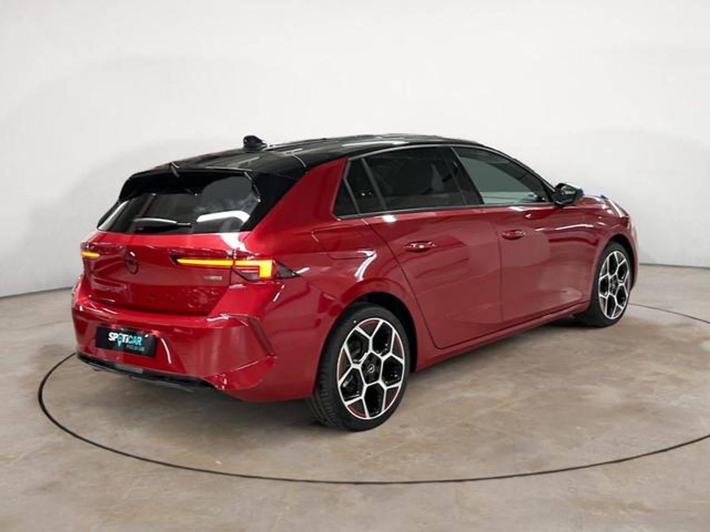 Opel Astra 1.2 Turbo XHT Hybrid GS eDCT 100 kW (136 CV)