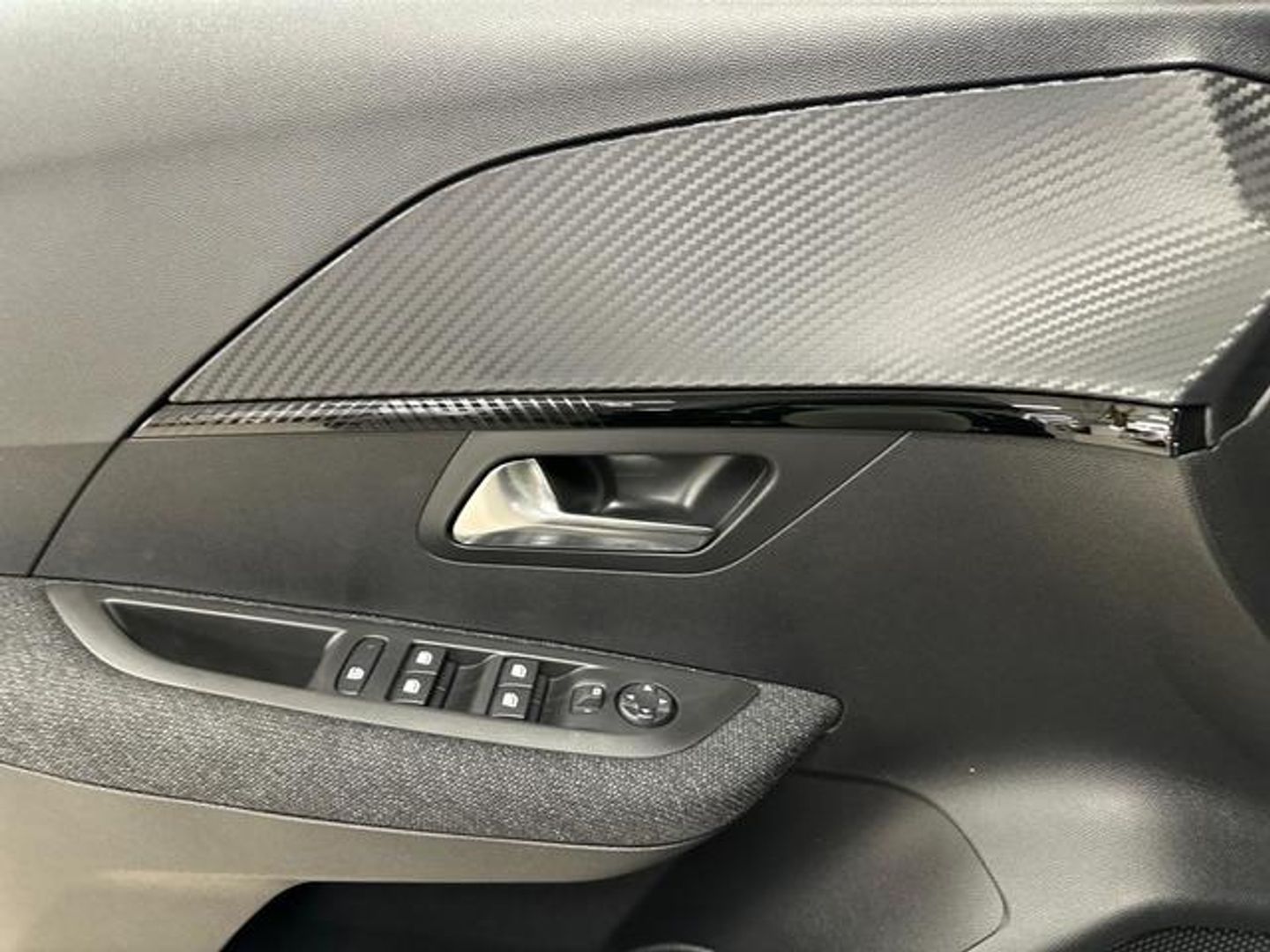 Peugeot 208 PureTech 100 Style 75 kW (100 CV)