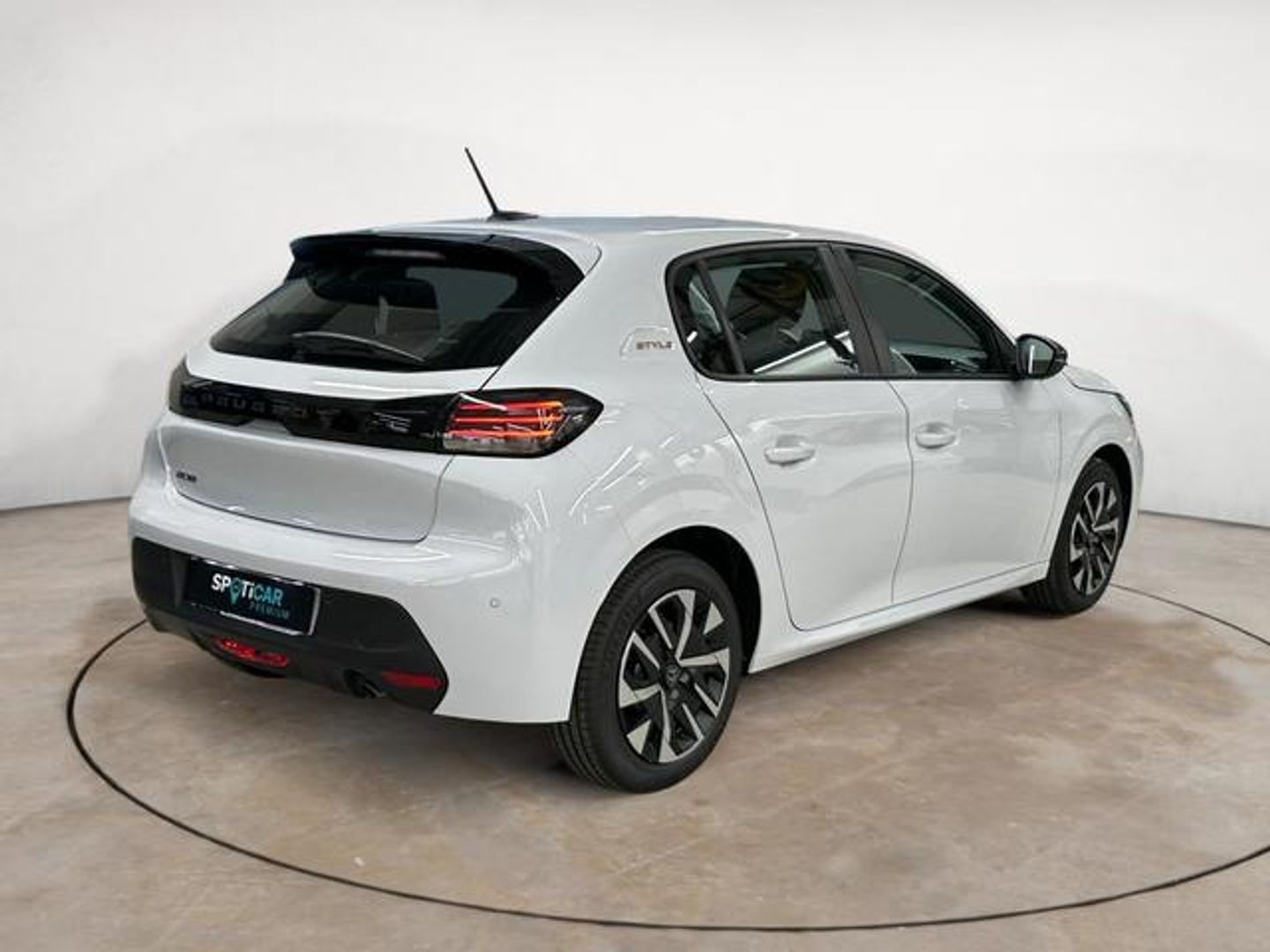 Peugeot 208 PureTech 100 Style 75 kW (100 CV)