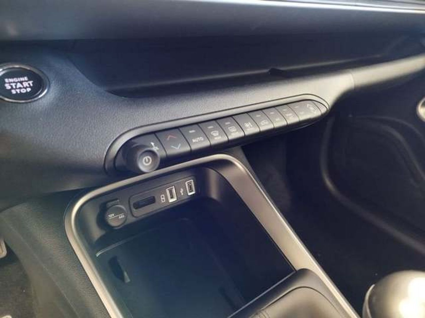 Jeep Avenger 1.2 G Summit 74 kW (100 CV)