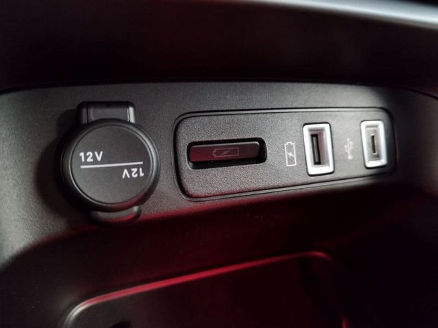 Jeep Avenger 1.2 G Summit 74 kW (100 CV)