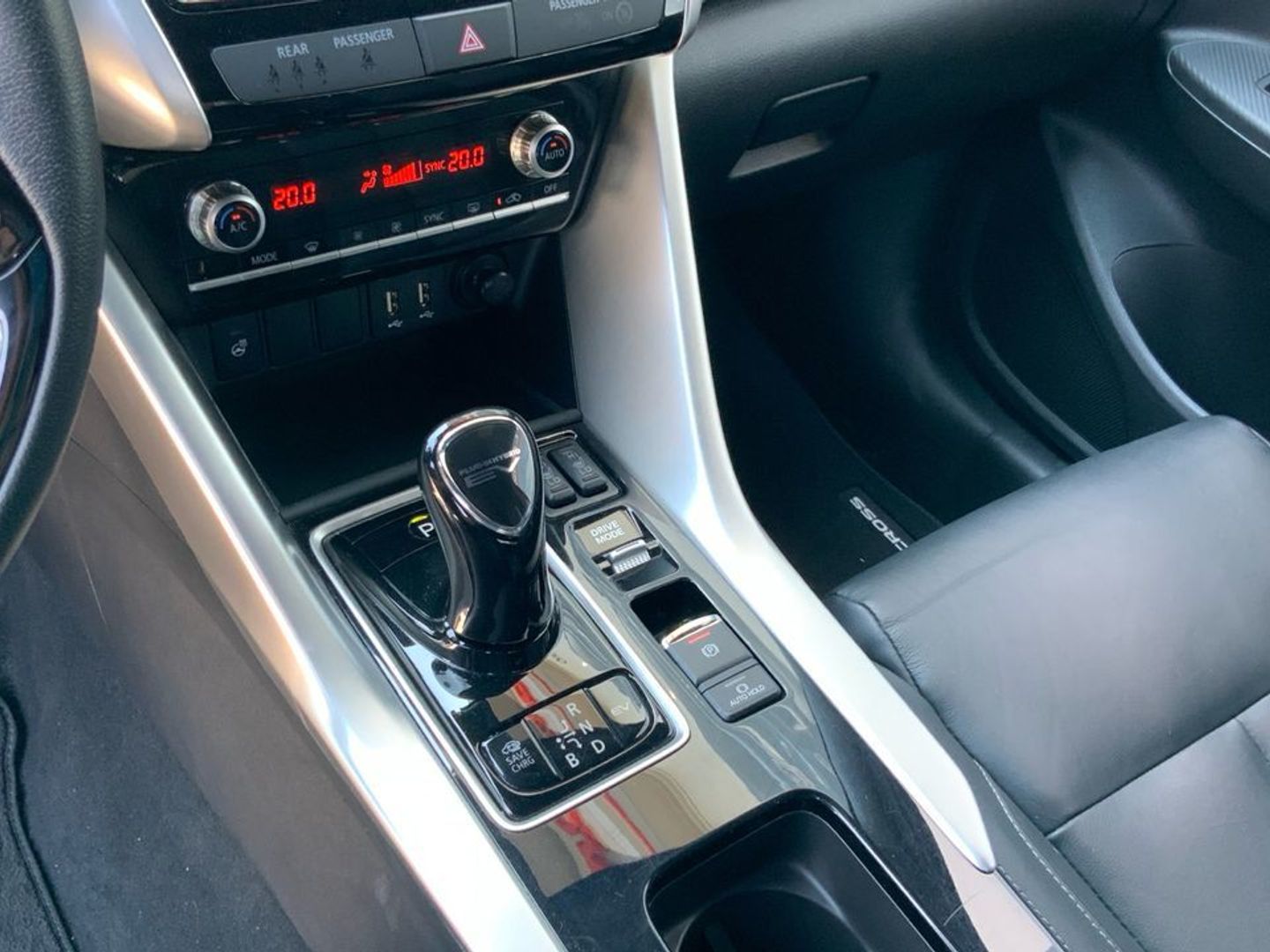 Mitsubishi Eclipse Cross 2.4 PHEV Kaiteki+ 4WD Auto 138 kW (188 CV)