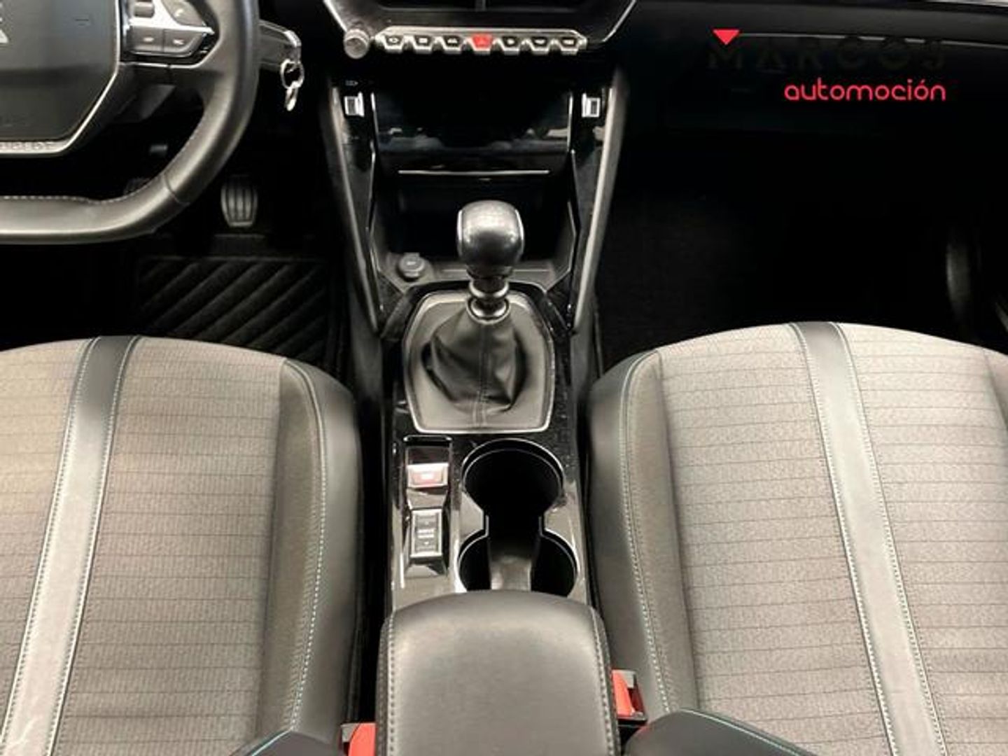 Peugeot 208 PureTech 100 Allure 75 kW (100 CV)