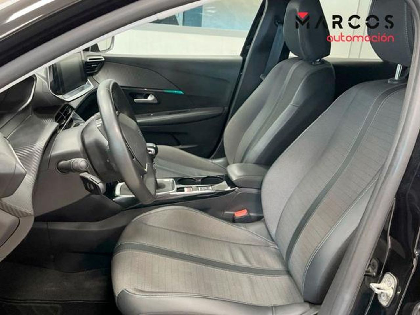 Peugeot 208 PureTech 100 Allure 75 kW (100 CV)