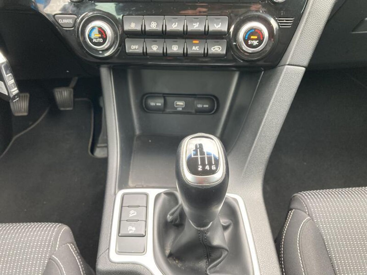 Kia Sportage 1.6 CRDi MHEV Drive Plus 4x2 100 kW (136 CV)