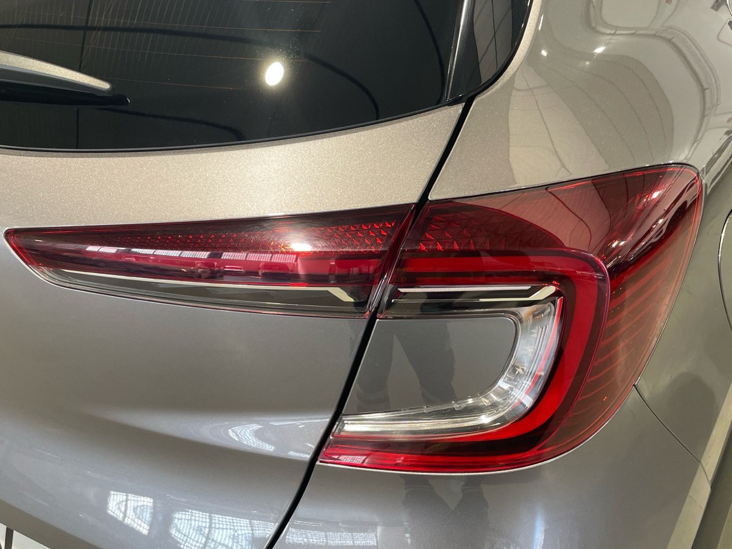 Renault Captur Techno TCe 103 kW (140 CV) GPF EDC