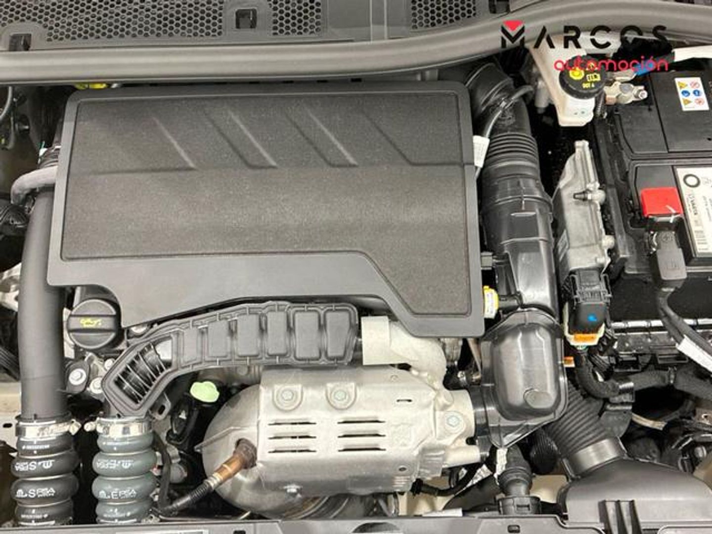 Peugeot 2008 PureTech 100 S&S Allure 75 kW (100 CV)