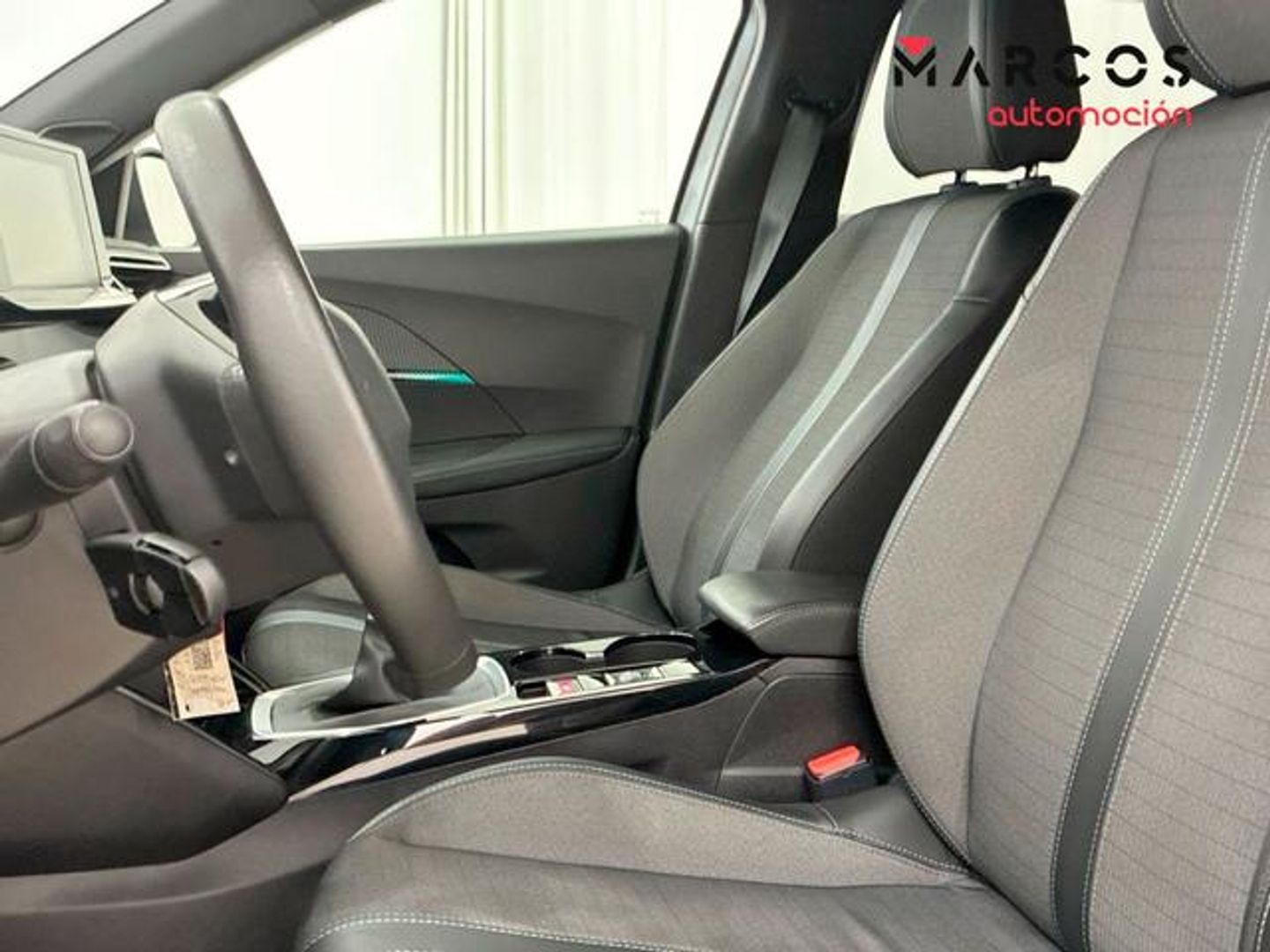 Peugeot 2008 PureTech 100 S&S Allure 75 kW (100 CV)