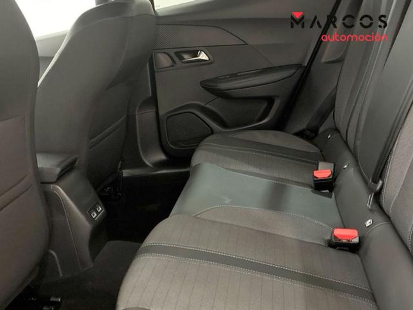 Peugeot 2008 PureTech 100 S&S Allure 75 kW (100 CV)