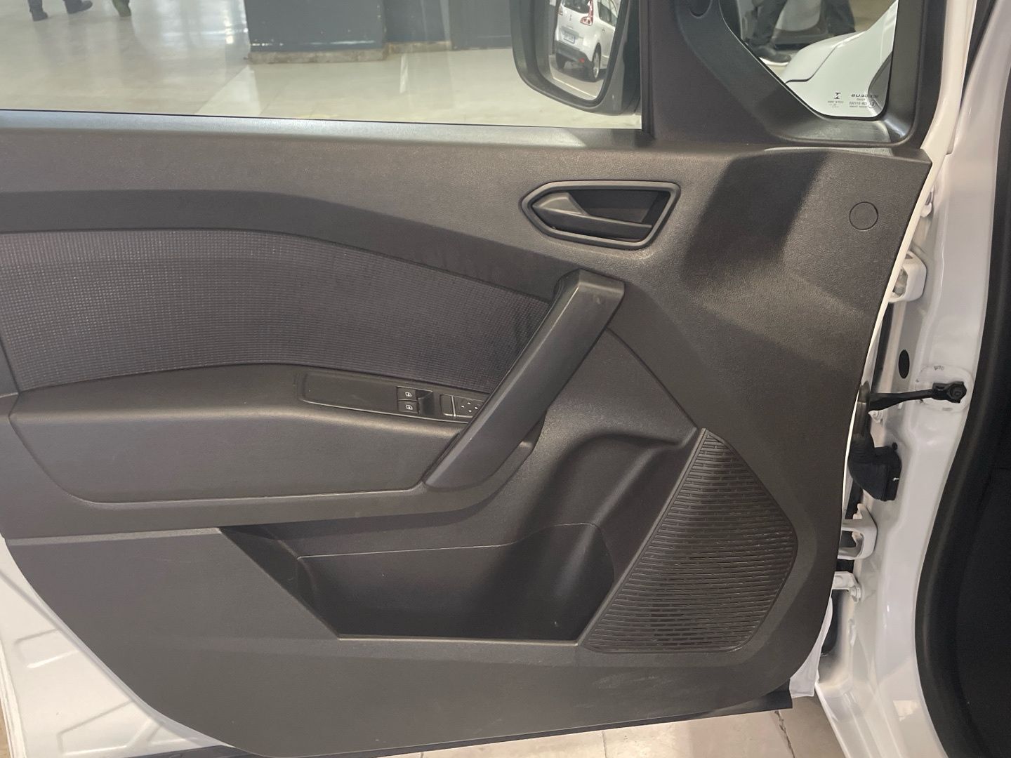 Renault Kangoo Furgon Ábrete Sésamo por Renault dCi 70 kW (95 CV)