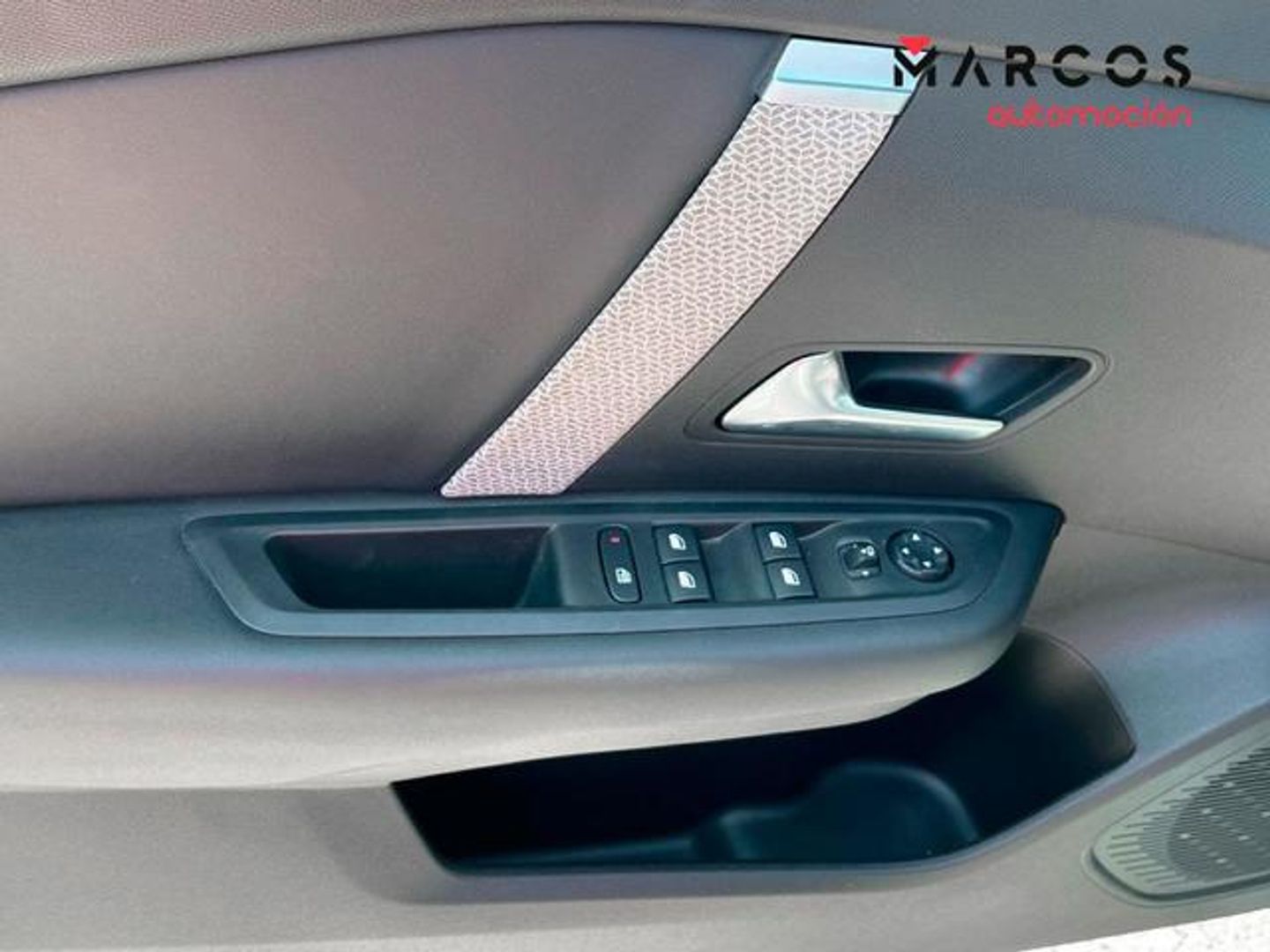 Citroen C4 PureTech 130 S&S Plus EAT8 96 kW (131 CV)