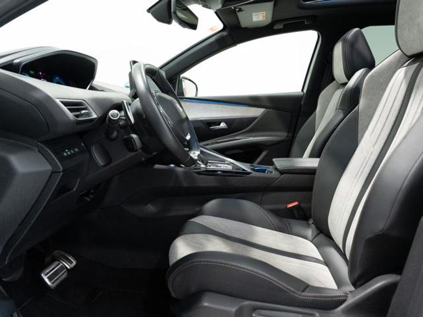 Peugeot 3008 Hybrid 225 GT e-EAT8 165 kW (225 CV)